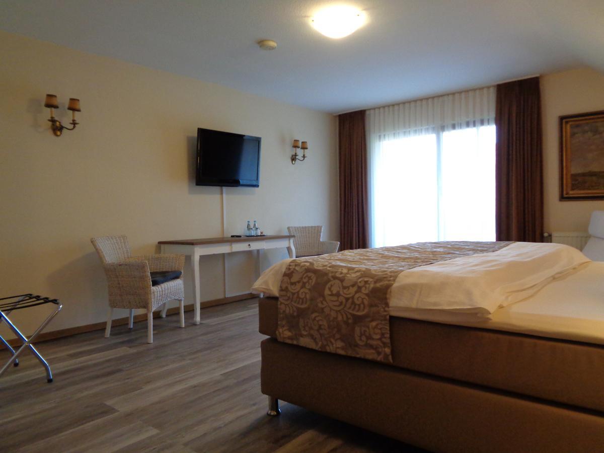 Hotel Garni Eichhornkobel Faßberg Eksteriør billede